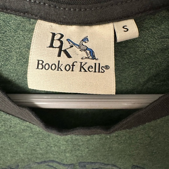 Book of Kells Irish raglan tee - Picture 3 of 5